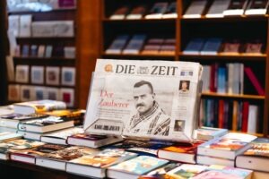 Die ZEIT in der Buchhandlung Felix Jud in Hamburg (Foto: Tobi Carl)