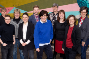 v.l.n.r.: Stefanie Pöschl, Steff Urgast, Birgit Kiupel, Cordula Jurczyk, Marius Zierold, Sabine Balke Estremadoyro, Katrin Lehnert, Jessica Bock, Anke Spille, Susanne Diehr (Foto: Bücherfrauen)